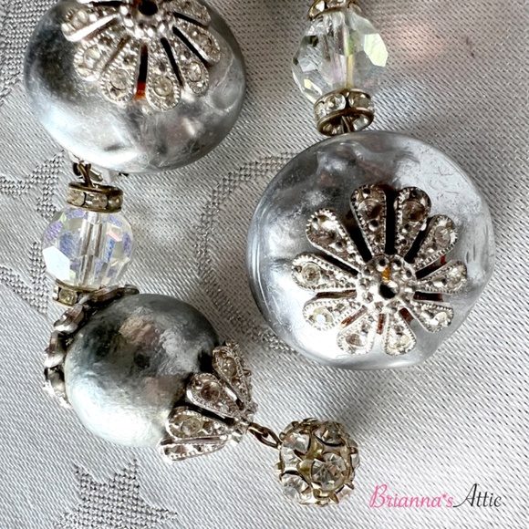 Handmade silver and crystals designer dangling clip on earring - Picture 6 of 8